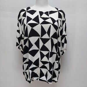 LOFT Blouse Women's Large Black White Geometric Triangle Print Mod Monochrome